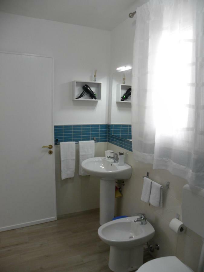 Ibiscus Bed & Breakfast Кастеламаре дел Голфо Екстериор снимка