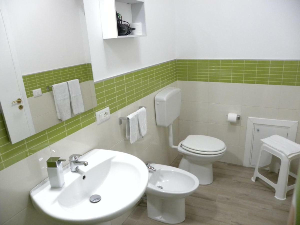 Ibiscus Bed & Breakfast Кастеламаре дел Голфо Екстериор снимка
